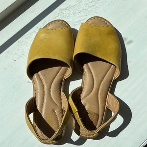 Born Yellow Leather Sandals